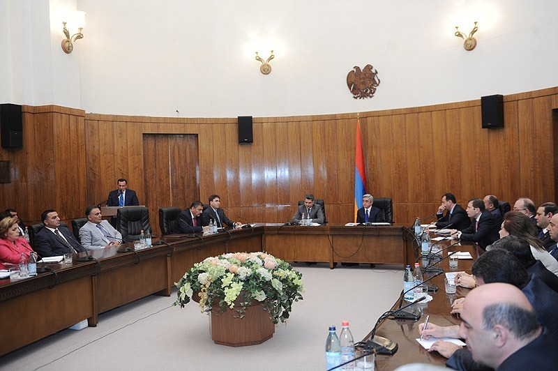 Armenia -- President Serzh Sarkissian addresses the Cabinet, Yerevan, 15Sep2012