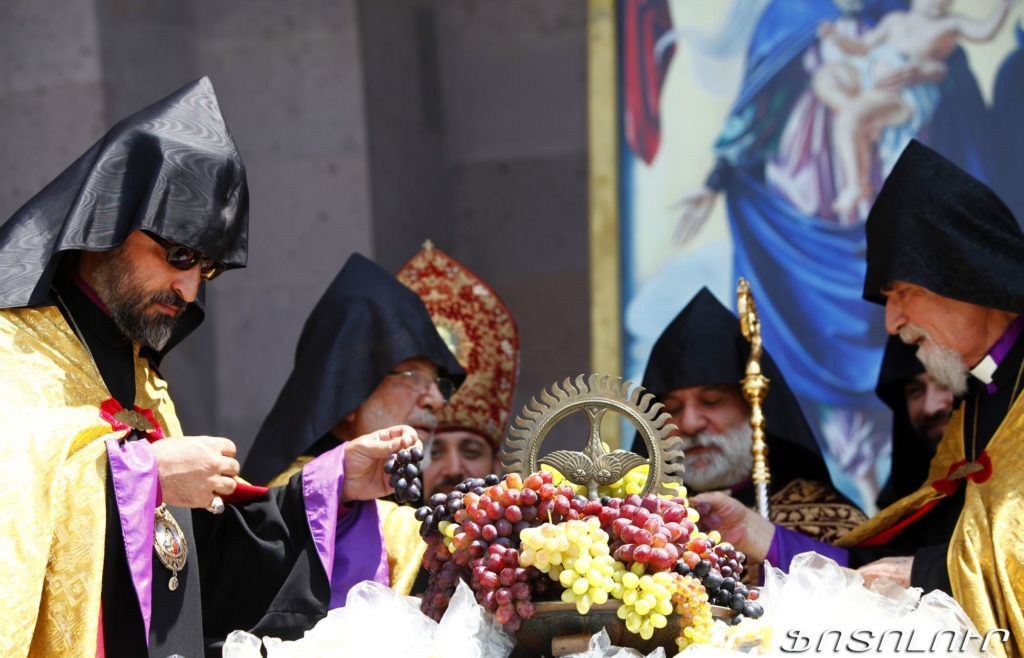 The Blessing of Grapes - The Armenian Observer Blog