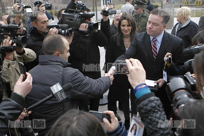 Activists made protest action in front of the US Embassy in Armenia towards the congratulation by US President Barack Obama towards Armenian President Serzh Sargsyan