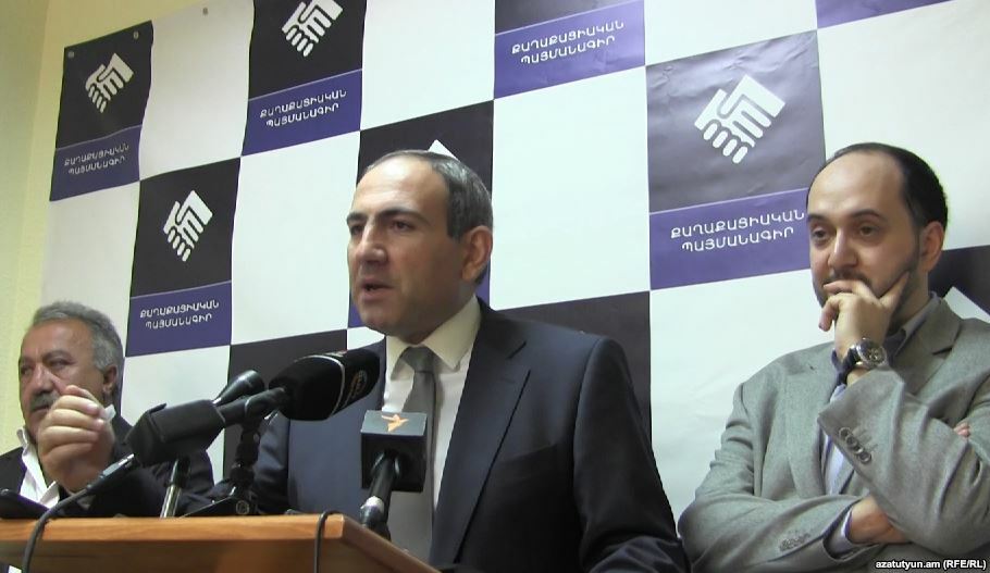 Armenia -- Nikol Pashinian (C) and other leaders of the Civil Contract movement speak to journalists, Yerevan, 13Oct2014.