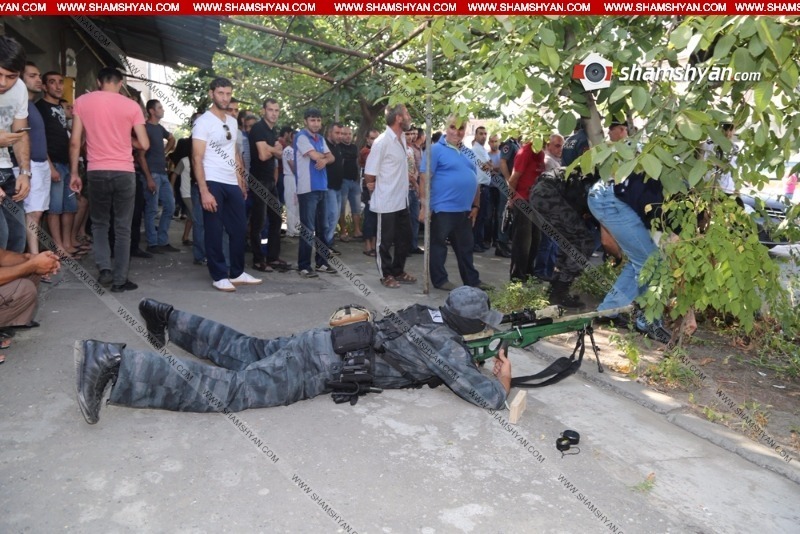 Police Sniper Shoots a Hostage Taker in Yerevan